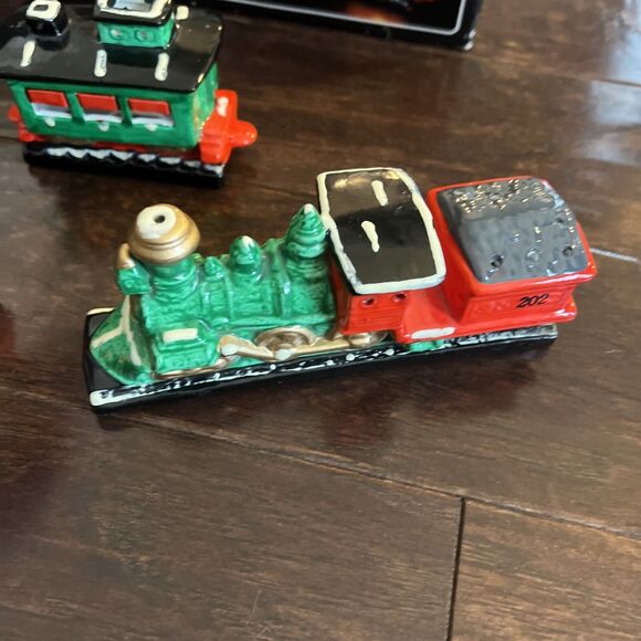 VTG KURT S ADLER, INC. FINE EARTHENWARE TRAIN SET Christmas Village NO CORD/BULB - Picture 8 of 14